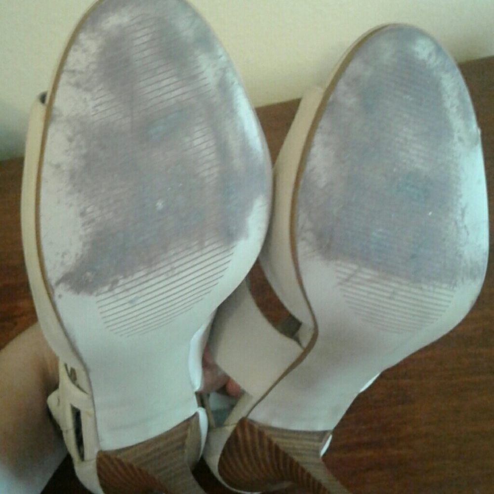 Levity heels - Picture 4 of 6